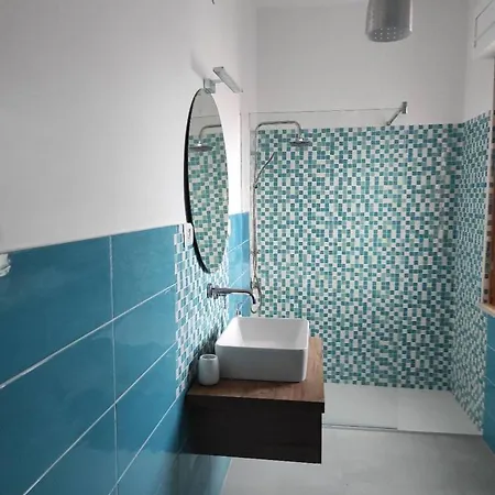 Casa Con Terrazza Feriehus Calasetta