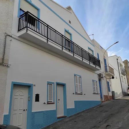 Feriehus Casa Con Terrazza Calasetta